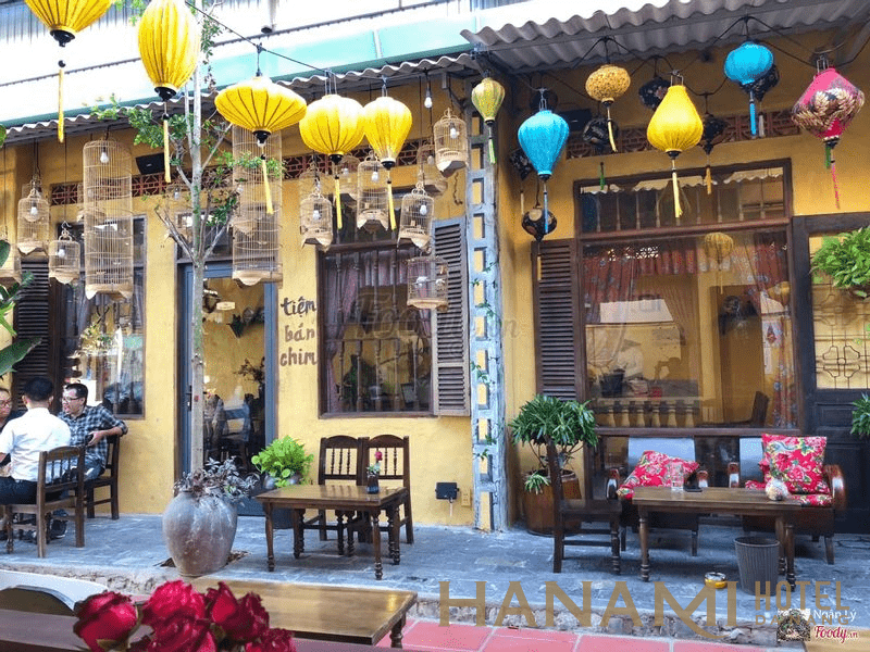 Không gian cafe koi Đà Nẵng