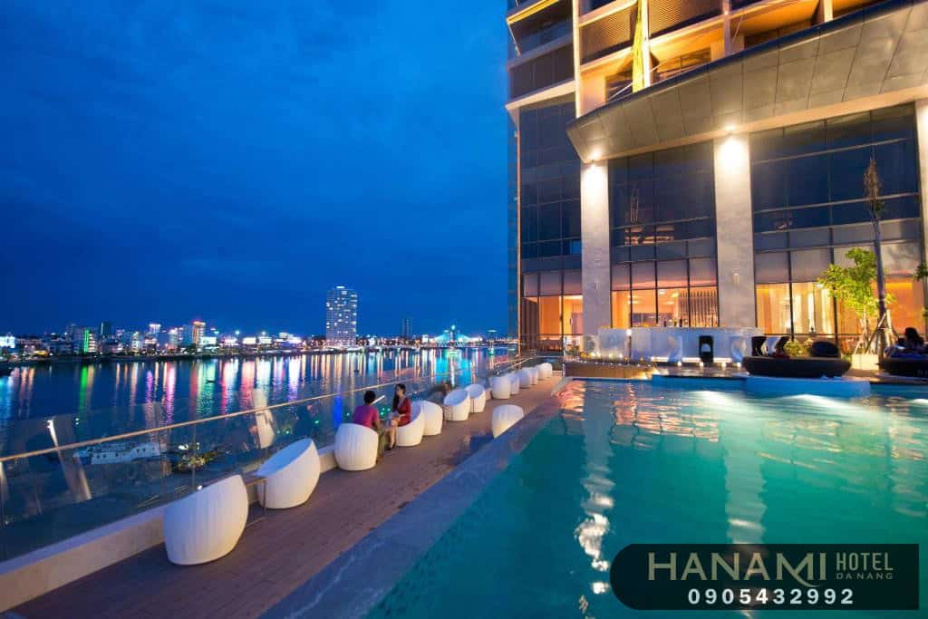 Mùa Đông nên chọn khách sạn gần biển hay gần Trung tâm Đà Nẵng 1 (1)
