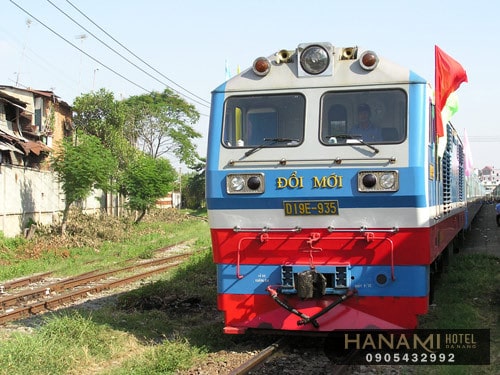 The best train Hanoi to Da Nang